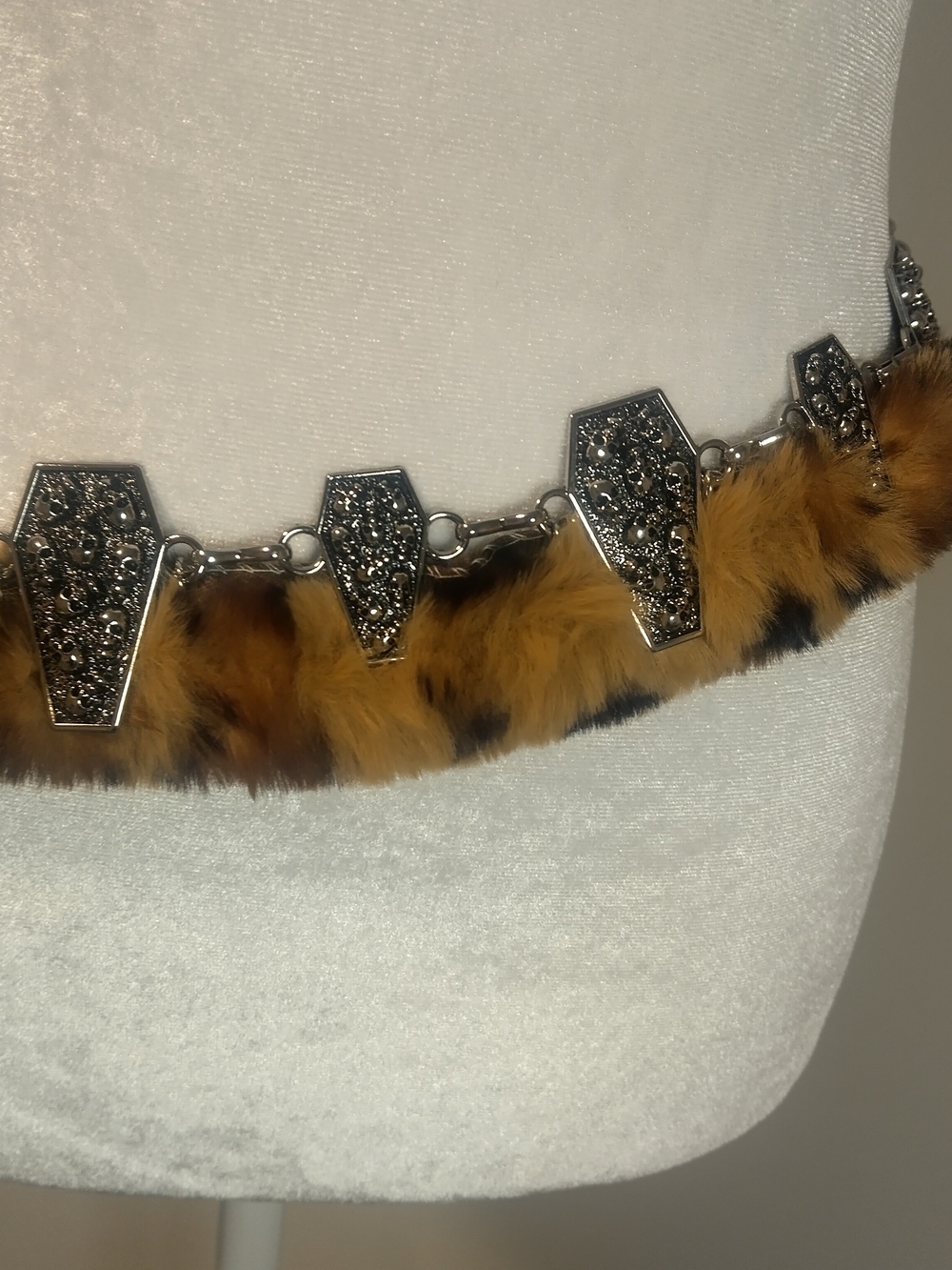 Brown Faux Fur Chain Waist Belt with Ornate Silver Accents - Picture 3 of 3